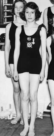 1939: Swimming champion