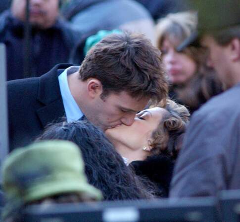 2003: Passionate kiss
