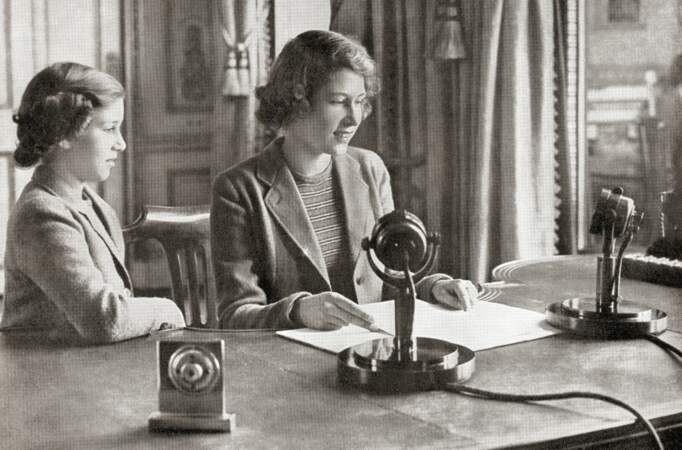 1941: Radio broadcast