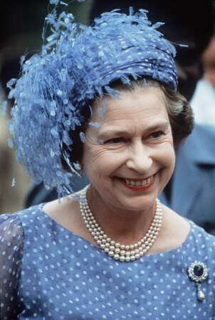 October 1982: A blue polka dot feathered hat