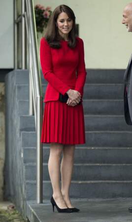 2015: A stunning red outfit